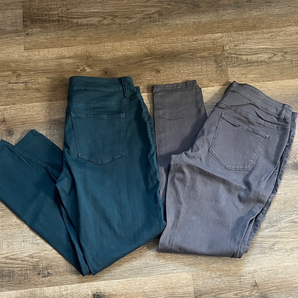 2️⃣  Pair Maurice’s Women's Jeggings in Teal and Gray, Large